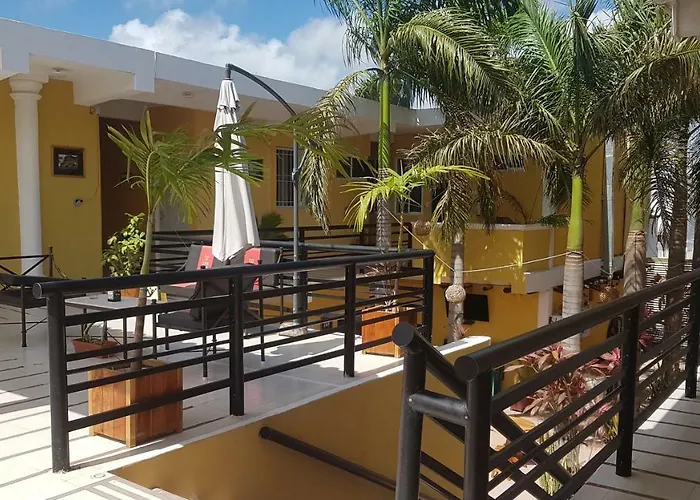 Iker Hotel