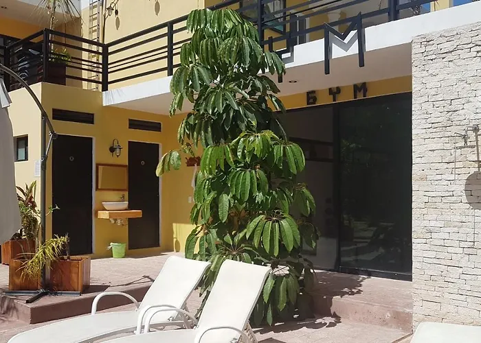 Iker Hotel